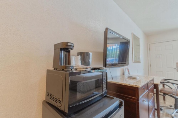 The Yosemite Inn image 25